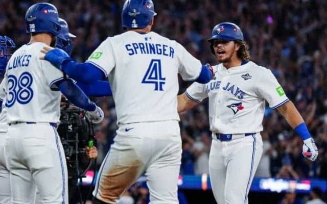 露呈したドジャースの「弱点」　米震撼の大勝劇にブルージェイズ地元局は熱狂「彼らは最も厳しい試練に直面している」