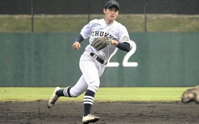 磨いた打撃力、逆らわずミートした勝ち越し打、中京大中京・森選手