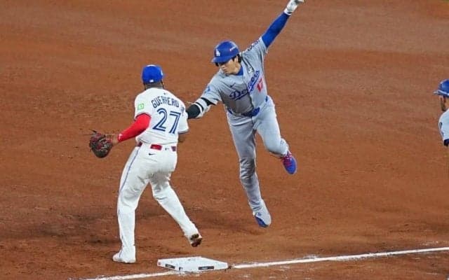 大谷翔平ヒヤリ、一塁手ゲレーロJr.と接触　妨害と抗議も…バット折れても痛烈右前打