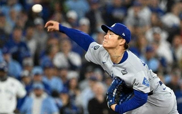 ドジャース山本由伸がWS日本勢初の完投勝ち　四回以降パーフェクト