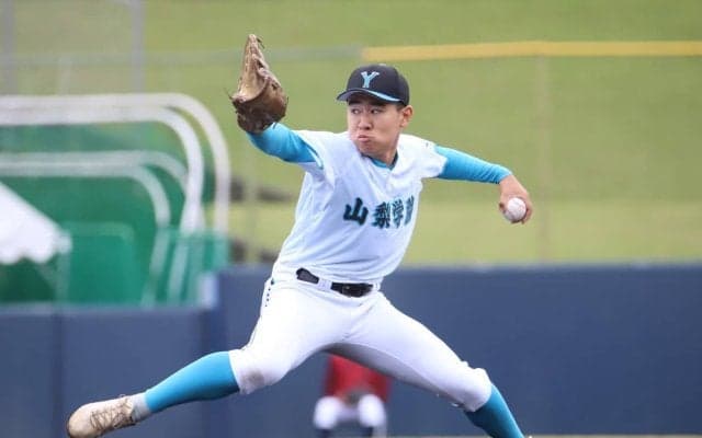 山梨学院の技巧派左腕が存在感！「気持ちには自信がある」 Wエースに続く投手陣の柱に名乗り！【秋季関東大会】