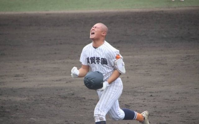 滋賀学園がライバルの近江にサヨナラ勝ちで県大会のリベンジ果たす！2年連続センバツ前進に選手たちは嬉し泣き【近畿大会】