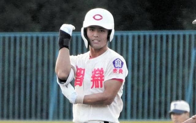 エース乱調、1年生は失策　ミスを責めなかった智弁学園の主将