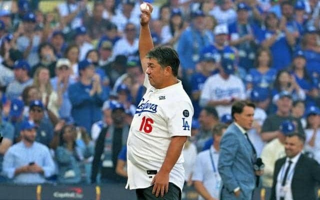 ドジャースが延長十八回サヨナラ勝ち、大谷は4打席連続で申告敬遠