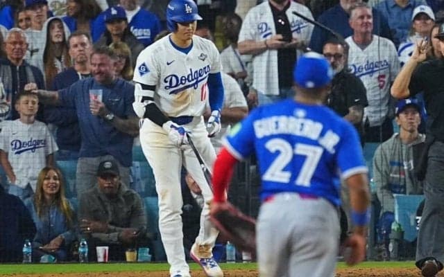 大谷翔平、WS新の1試合4敬遠　異例中の異例、延長15回もまた…8打席連続出塁