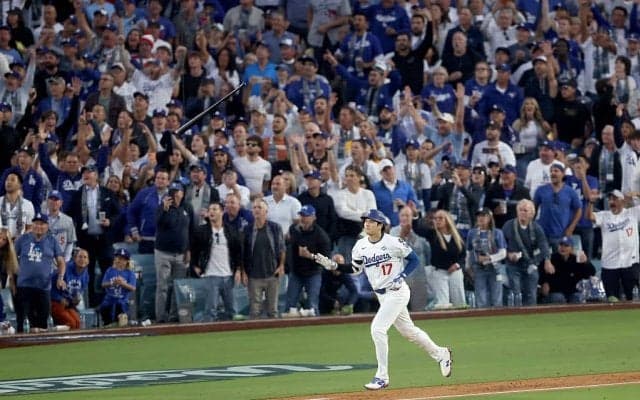 どこ飛んだ…！？ 大谷翔平が「カッコよすぎ」豪快弾→ド派手“確信”バット投げが話題に「鳥肌モノ」「飛んだな」