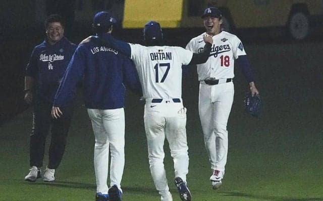 大谷翔平、山本由伸、佐々木朗希が大はしゃぎ　延長18回＆6時間39分の死闘…勝利に歓喜