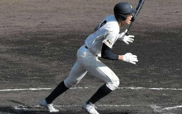 神村学園が選抜出場有力　夏の王者・沖縄尚学の新垣有絃投手打ち崩す
