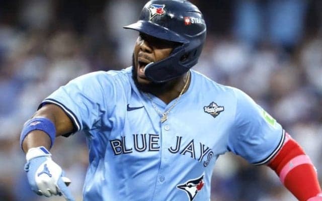 大谷翔平から2ランを放つ直前…意識を「変化球に切り替えた」ゲレーロJr.が“勝利への執念”を強調「まだ終わりじゃない」