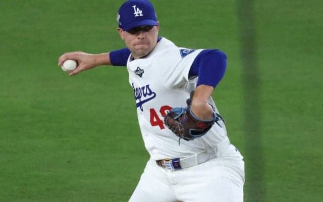 見慣れた連打、そして炎上…トライネンに何が？　殿堂入り右腕が見た「効果的ではない」球種