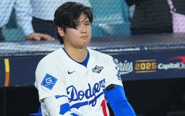 美人ハリウッド女優が大谷ユニで…大胆コーデでWS観戦「ワオ」　フォロワー驚異の2512万人