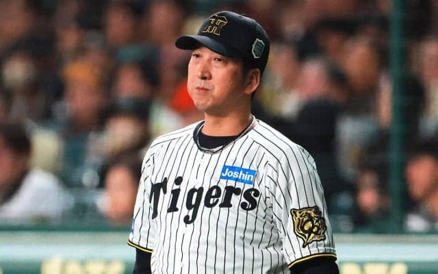 【日本シリーズ】崖っぷちの阪神に何が起きているのか 藤川球児監督が38秒の会見で発した言葉に、昨年の小久保裕紀監督の姿を見た