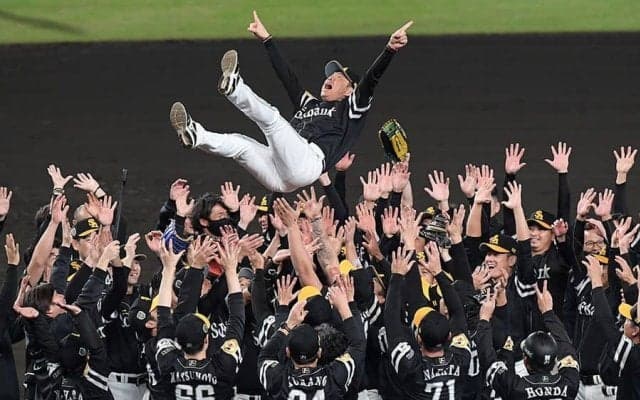 ソフトバンクが5年ぶり日本一　柳田悠岐が起死回生2ラン…延長11回に野村が勝ち越し弾、甲子園沈黙