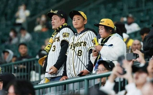 「日本一は来年」「楽しませてくれた」　阪神ファンは最後まで声援