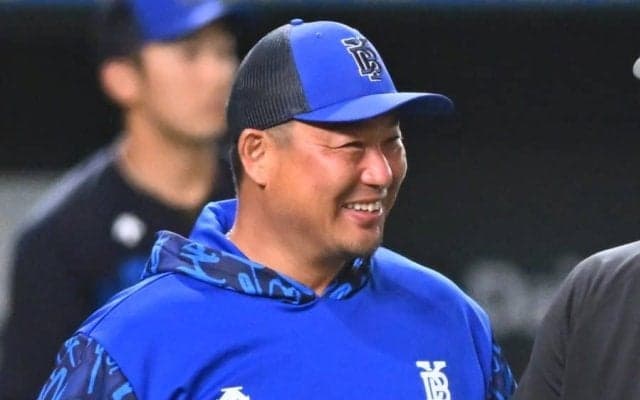 DeNA、村田修一氏の2軍監督就任を発表　退団の石井琢朗氏が背負った「75」に変更
