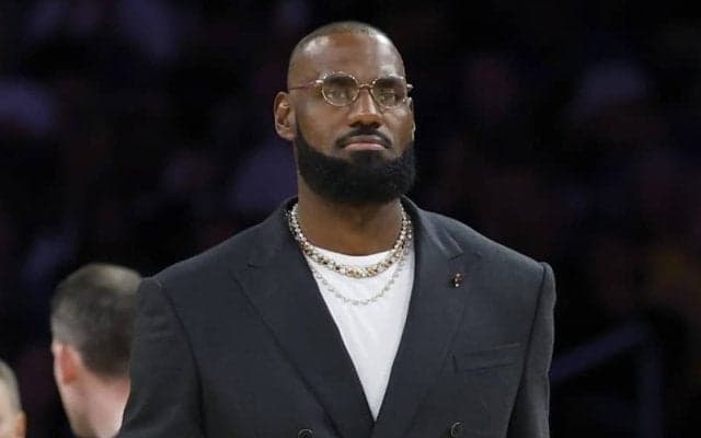 3勝2敗のレイカーズ…ドンチッチが復帰間近、レブロンは11月中旬に今季初出場か