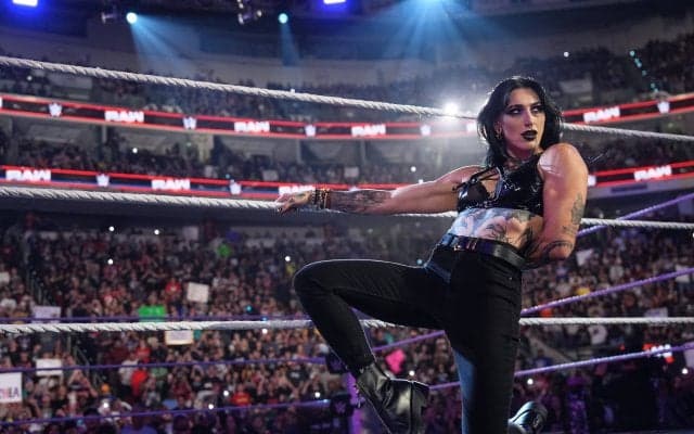 日本でも人気沸騰中の“最恐”美女レスラー、ギャップ全開「神ファンサ」映像が話題…日本のファンもメロメロ「みんなが愛してる」