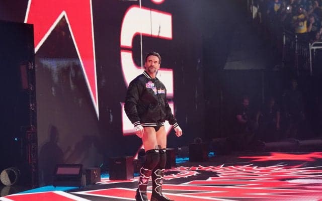 レジェンドレスラーが“衝撃仮装” ハロウィン直前にまさかの“幸子風”ド派手衣装身にまとう姿にファン騒然「ほっこり」「最高だ」