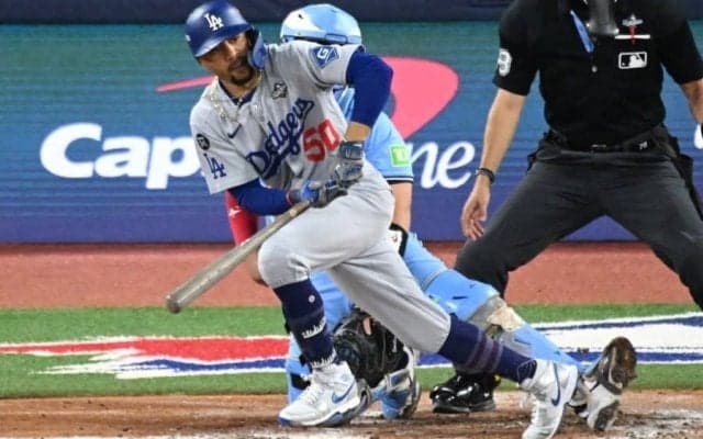 ベッツ適時打直後…ブルペンで感情を爆発させる大物に感動「有終の美を」「泣いちゃう」