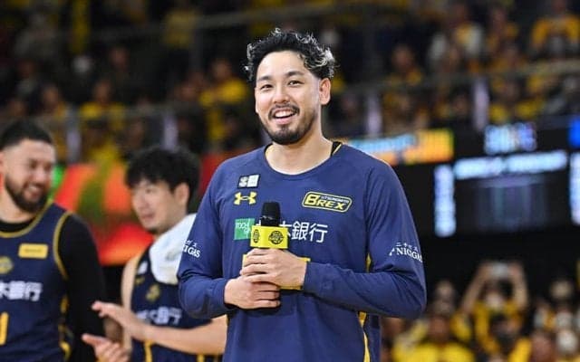 宇都宮ブレックスの遠藤祐亮が史上7人目の快挙…500試合出場を達成「これからも頑張りたい」