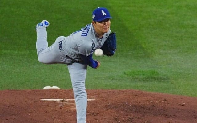山本由伸に“新名称”「魔術師だ」　右打者に迫る恐怖の魔球…米絶望「頭がバグる」