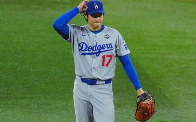 大谷翔平が「明らかに疲れてる」　初回からファン気になる“異変”「びっしょりだ」
