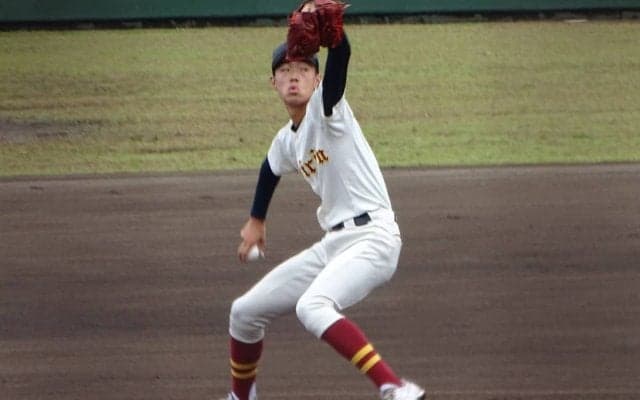 桜美林の193センチ右腕の快投が続く！無四球1失点完投勝利でベスト4進出【東京】
