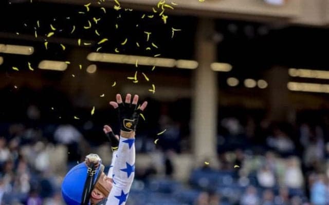 【BCダートマイル】バファート厩舎ワンツー「同着が相応しい」…ナイソス、シチズンブルが死闘