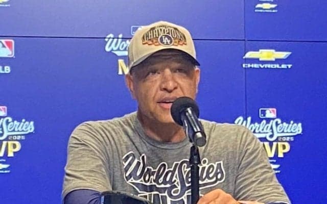 ロバーツ監督、ナインに感謝「誇りに感じてる」　Bジェイズに最敬礼「一流の球団」