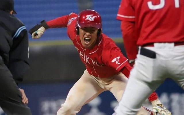 指名漏れ経験した帝京大の正捕手が値千金の決勝打！卒業後は社会人野球でリベンジ誓う「続けるからにはプロを目指したい」【横浜市長杯】