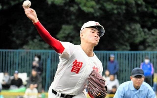 逆転され、なおも無死満塁　智弁学園・水口投手が完璧火消しで決勝へ