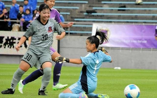 鳥取城北が8連覇、鳥取東を下し全国大会へ　高校女子サッカー決勝