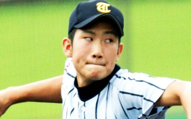 甲子園とは無縁だった菅野智之の高校時代 「話題ばかり先行する感じで......伯父の話になるのがイヤでした」