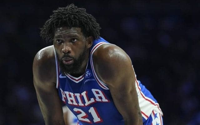 “下品な”ジェスチャーを見せたシクサーズのジョエル・エンビードへ約770万円の罰金処分