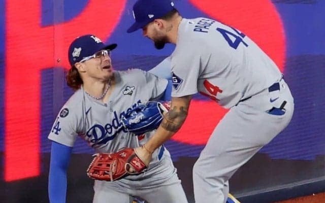 ド軍名手キケが証言　9回裏の二死満塁で起きた衝突プレーの真実「あの時に立てなかったのは負けたと思ったから」