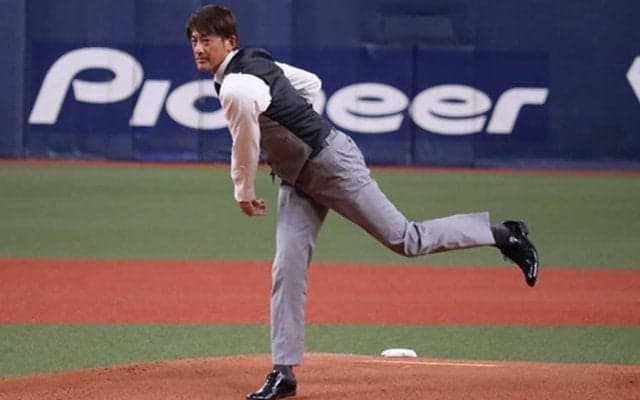 能見篤史らレジェンドが始球式に連日登板　50回目を迎えた社会人野球日本選手権大会