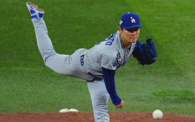 山本由伸が貫いた“日本流”「何て素晴らしい」　米国人が感動した延長11回の振る舞い