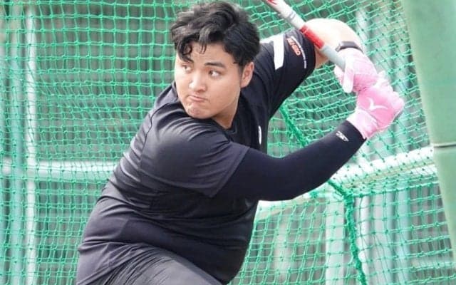 佐々木麟太郎、鷹ドラ1指名に感謝「大変名誉なこと」　城島CBOが米大学で指名挨拶