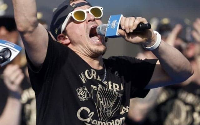 優勝報告会での放送禁止用語発言が物議！　喜び爆発のド軍キケを米記者が苦言「バカみたいに見えた。笑っているのが信じられなかった」