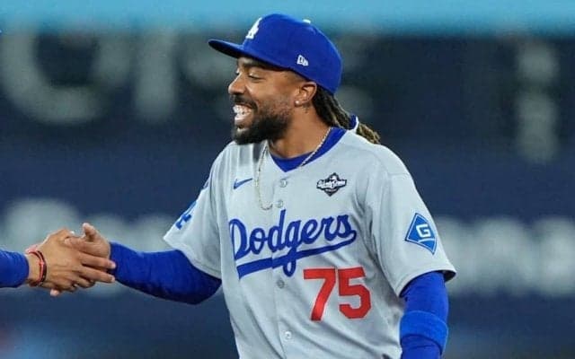 ド軍退団直前…“影のMVP”が伝えていた愛情　8年目で初昇格、28歳の思い「肩書きは消えない」