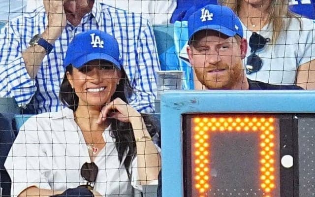 ド軍の応援を「強制されていた」…　カナダに謝罪した“世界的VIP”、自虐まじりの裏事情