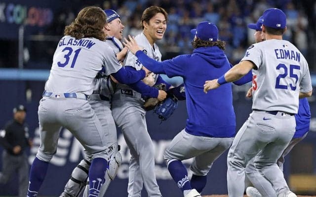 山本由伸＆ドジャースとブルージェイズの明暗を分けた「ワールドシリーズ第７戦９回裏１死満塁」の裏側