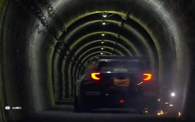 ラリージャパン、名物トンネルで“火花散る”衝撃光景 日本人ドライバーが「攻めてるね」国内外も注目