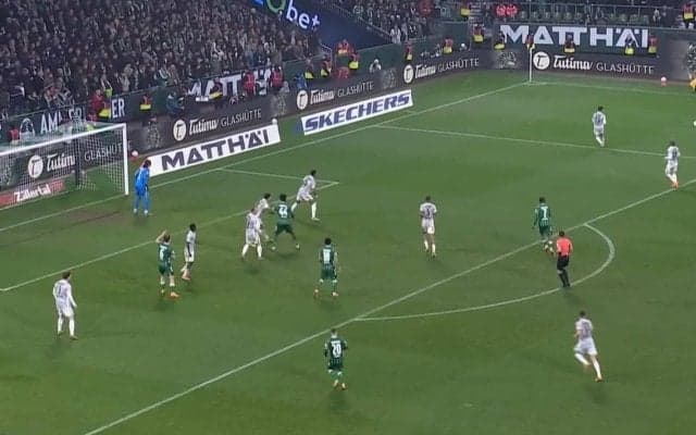 「絶品」「上手すぎる」日本代表DF、劇的決勝点を呼び込んだ圧巻ワンタッチクロスに脚光