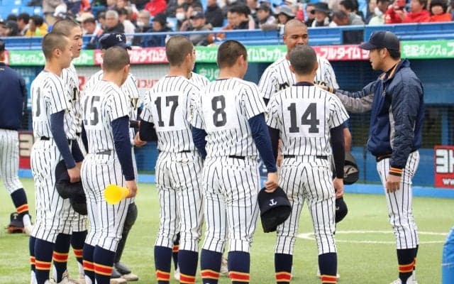 帝京 金田監督が優勝インタビューで異例の謝罪｢本当にすみませんでした｣ 貫いた教育者としての姿勢