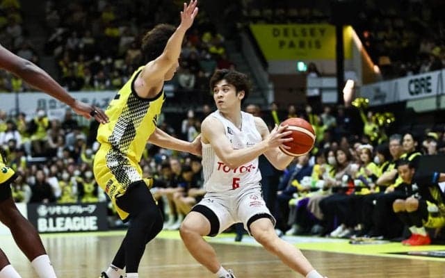 “東京ダービー”は延長にもつれる死闘…復帰4戦目のA東京・中村浩陸が決勝アンドワン、SR渋谷を1点差で下す