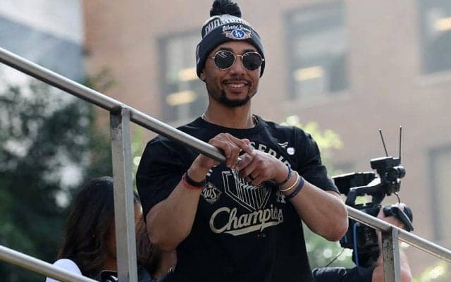 WS直後なのに…ベッツが「全部手配してくれた」　豪華すぎるパーティー、ロハス語る裏側