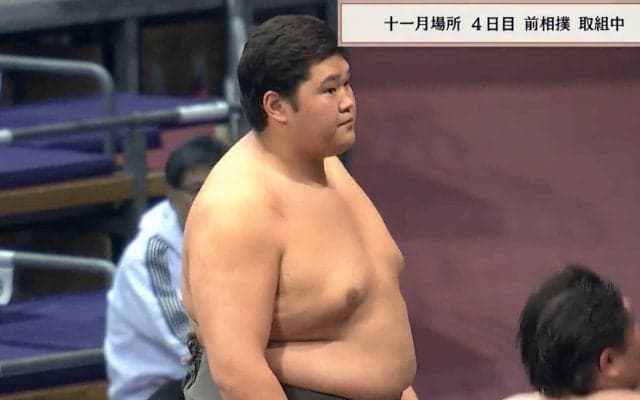 すごいカラダ…前相撲で「もう仕上がってる」衝撃光景 角界“最長身”力士に「強すぎるよ」驚きの声