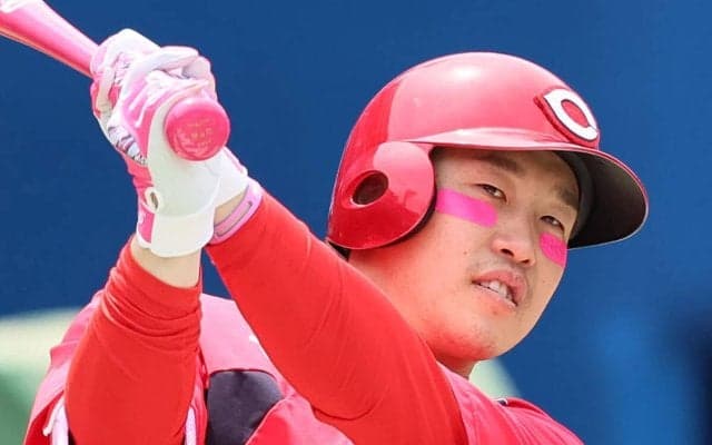 緒方孝市は小園海斗、２人の外国人の活躍を称賛　一方で広島・野手陣の昨季から残る課題も指摘した