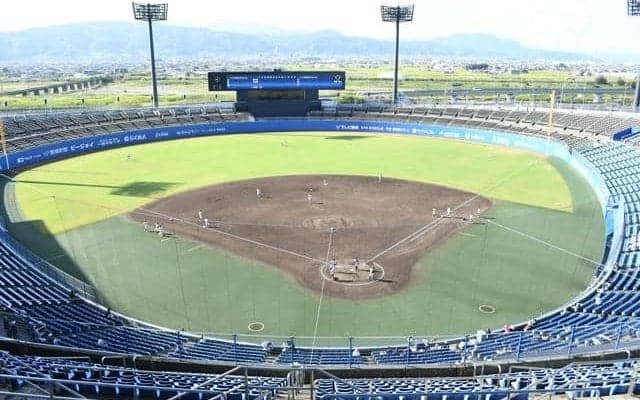 松山市の坊っちゃんスタジアム25周年　記念行事で栗山英樹さん講演